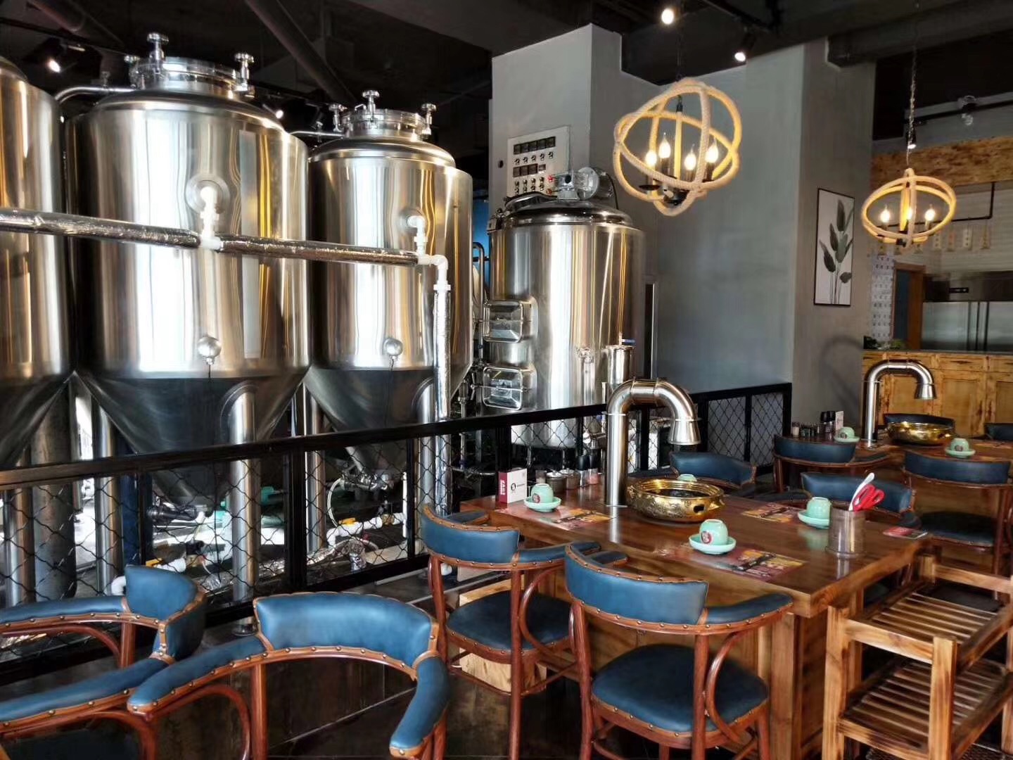 酒吧开云手机注册